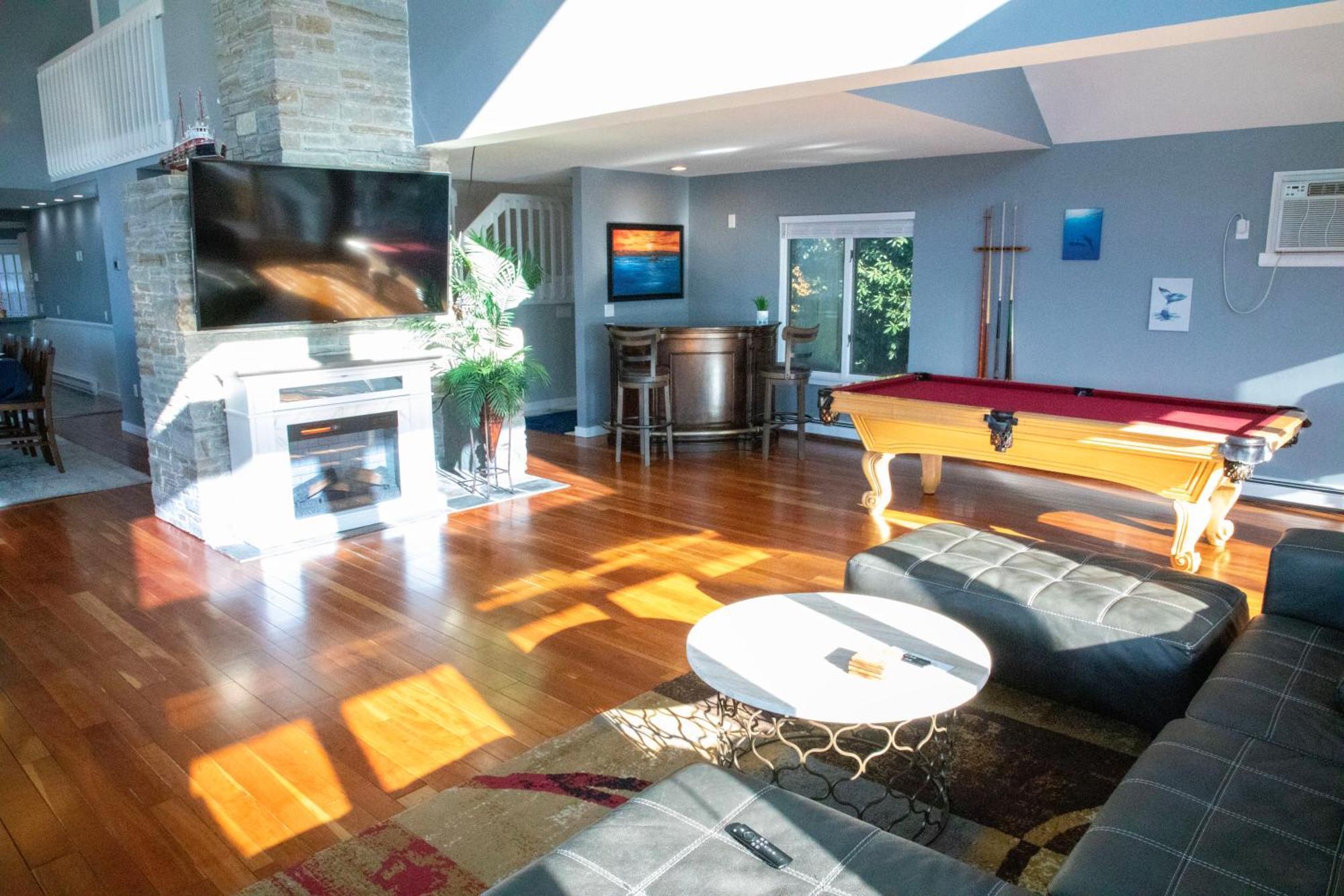 Spectacular Home With A Amazing Ocean - River View 格罗顿 外观 照片